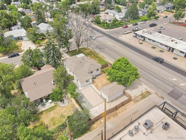 1990 Newark Street, Aurora CO 80010