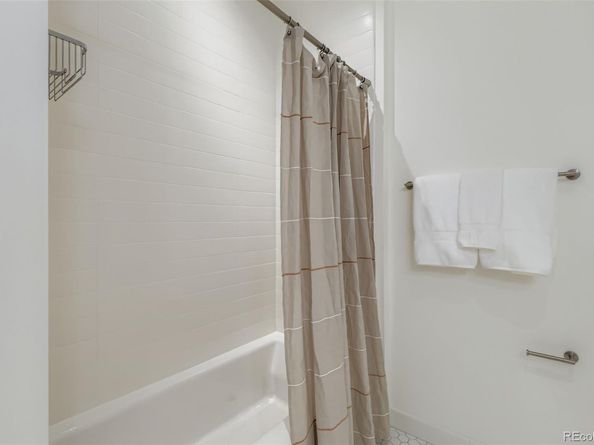 1750 Wewatta Street 1821, Denver CO 80202