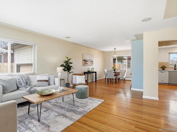 965 Saulsbury Street, Lakewood CO 80214