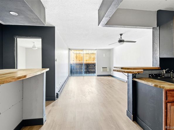 2231 S Vaughn Way 111B, Aurora CO 80014