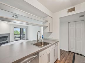 2727 Folsom Street 303, Boulder CO 80304