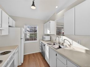 409 W Jamison Circle, Littleton CO 80120