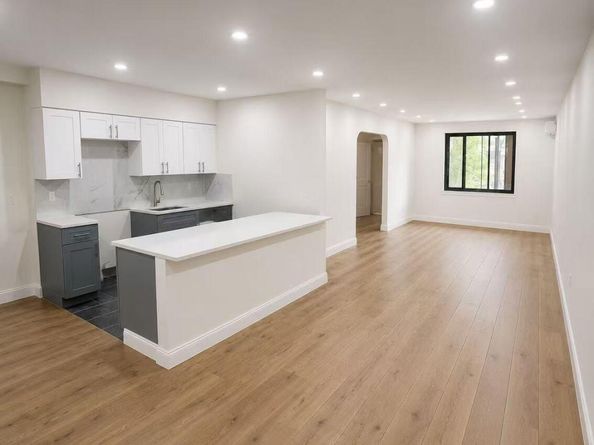 2942 Lurting Avenue, Bronx NY 10469
