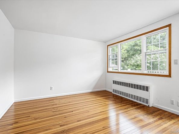 307 Old Country Road, Melville NY 11747