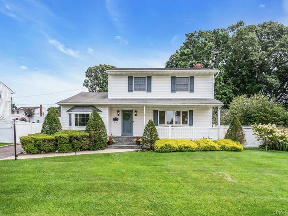 7 Tomkins Court, Commack NY 11725