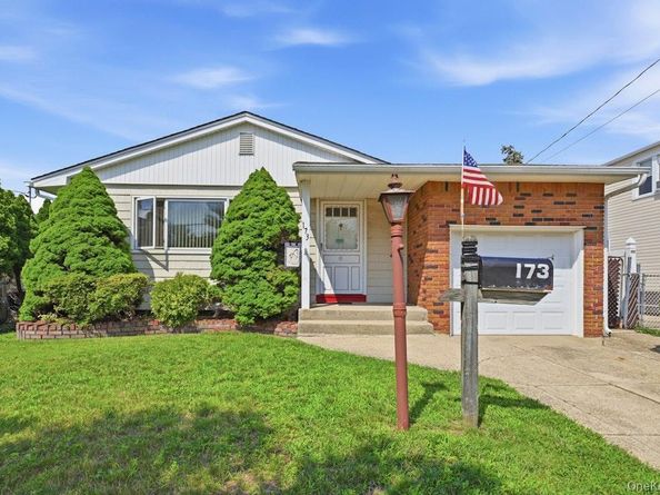 173 12th Street, Bethpage NY 11714