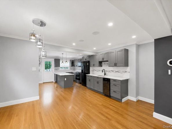2565 Westervelt Avenue, Bronx NY 10469