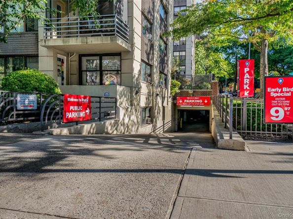98-10 64 Avenue 4H, Rego Park NY 11374