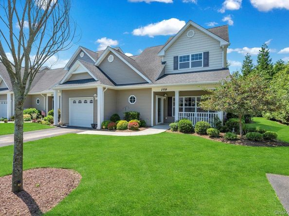 159 Stoneleigh Drive, Riverhead NY 11901