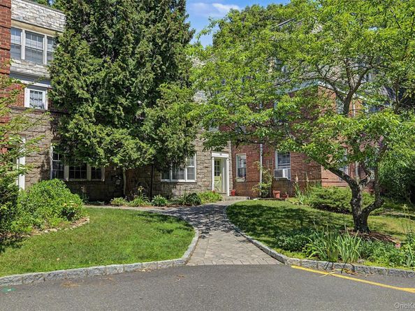 104 Pinewood Rd 3C, Hartsdale NY 10530