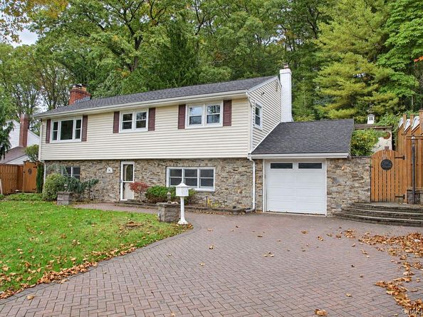 86 Iceland Drive, South Huntington NY 11746