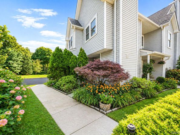 112 Erin Lane, East Setauket NY 11733