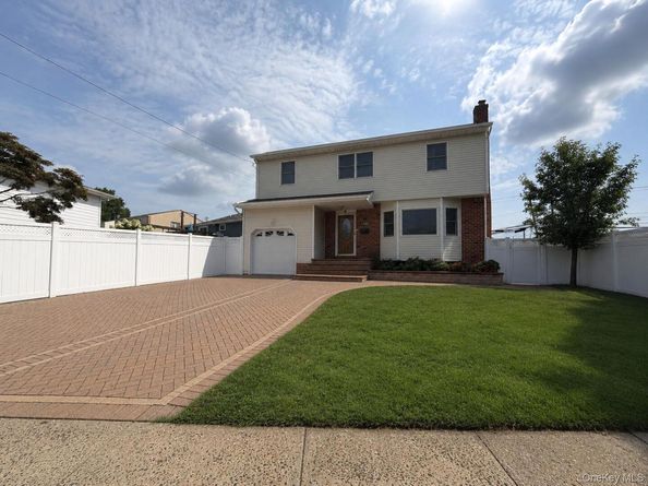 1745 Bellmore Avenue, Bellmore NY 11710
