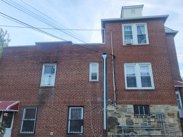 859 Penfield Street, Bronx NY 10470