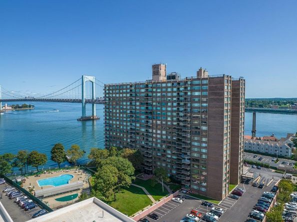 166-25 Powells Cove Boulevard 6M, Beechhurst NY 11357