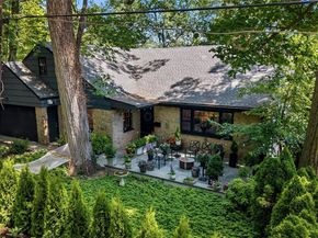 2 Sherwood Place, Scarsdale NY 10583