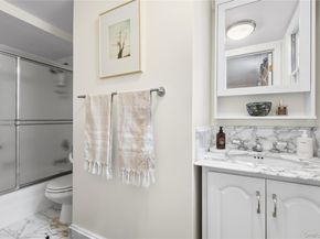 2 Sherwood Place, Scarsdale NY 10583