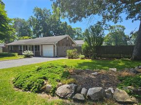 10 Twin Pine Lane, Center Moriches NY 11934