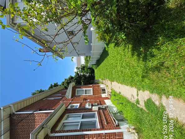 218-17 104th Avenue, Queens Village NY 11429