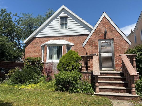 6911 180th Street, Fresh Meadows NY 11365