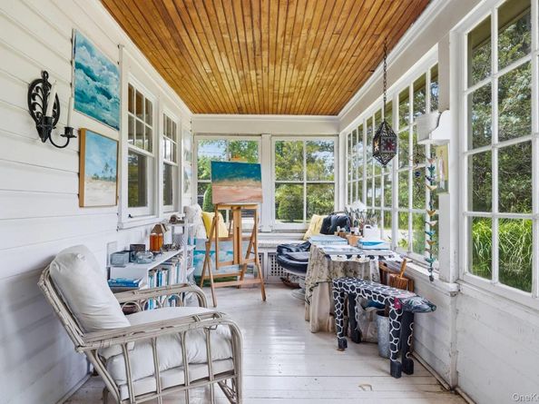 30 Edgemere Drive, Southampton NY 11968