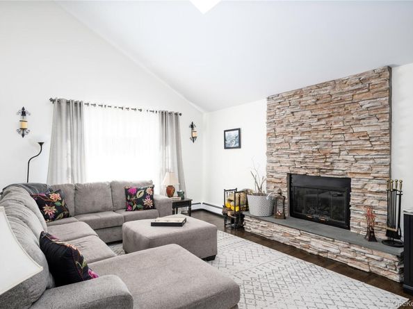 2897 Hyatt Street, Yorktown Heights NY 10598