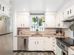 2897 Hyatt Street, Yorktown Heights NY 10598