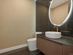 72 Haypath Road, Bethpage NY 11714