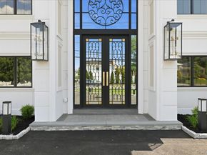 72 Haypath Road, Bethpage NY 11714