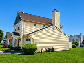 6 Dove Path, Coram NY 11727