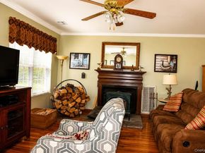 6 Dove Path, Coram NY 11727