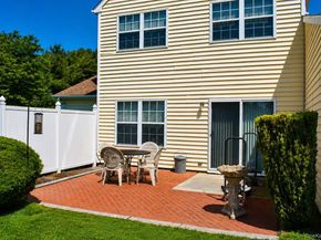 6 Dove Path, Coram NY 11727