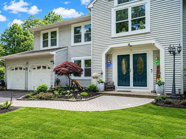 2 Barbara Anne Street, Manorville NY 11949