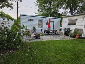 76 Hanrahan Avenue, Farmingville NY 11738