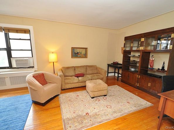 143 Garth Road 5J, Scarsdale NY 10583