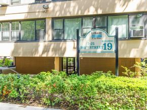 7-25 166 Street 6A, Beechhurst NY 11357