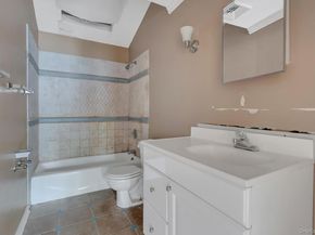 41 Fremont Street, Lindenhurst NY 11757