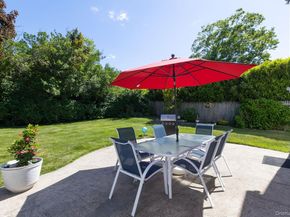 29 Beaumont Lane, Lake Grove NY 11755