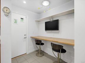 261-21 Pembroke Avenue, Great Neck NY 11020