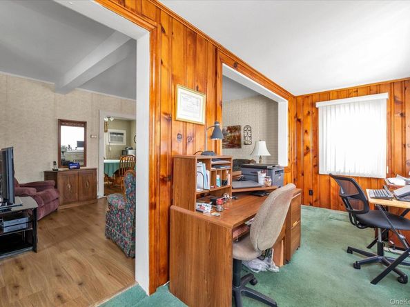 18 W Melrose Street, Valley Stream NY 11580