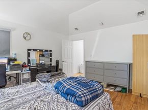 3093 Royal Avenue, Oceanside NY 11572