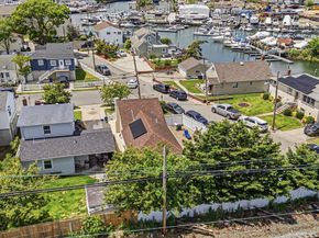 3093 Royal Avenue, Oceanside NY 11572