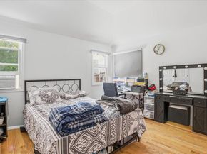 3093 Royal Avenue, Oceanside NY 11572