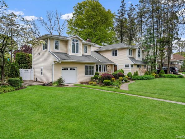 565 Mohawk Road, West Hempstead NY 11552