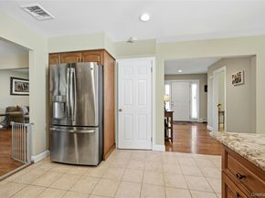21 Tallmadge Trail, Miller Place NY 11764