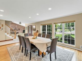 2 Eton Court, Plainview NY 11803