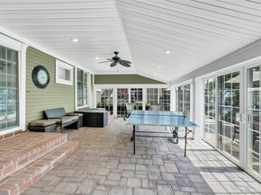 2 Eton Court, Plainview NY 11803