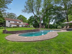 12 Wildwood Drive, Dix Hills NY 11746