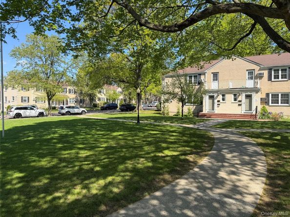 67-44 223 Place A, Bayside NY 11364