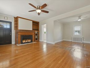 2395 Yorktown Street, Oceanside NY 11572